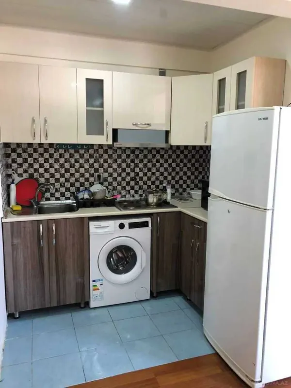 Satılır 2 otaqlı mənzil 65 m²