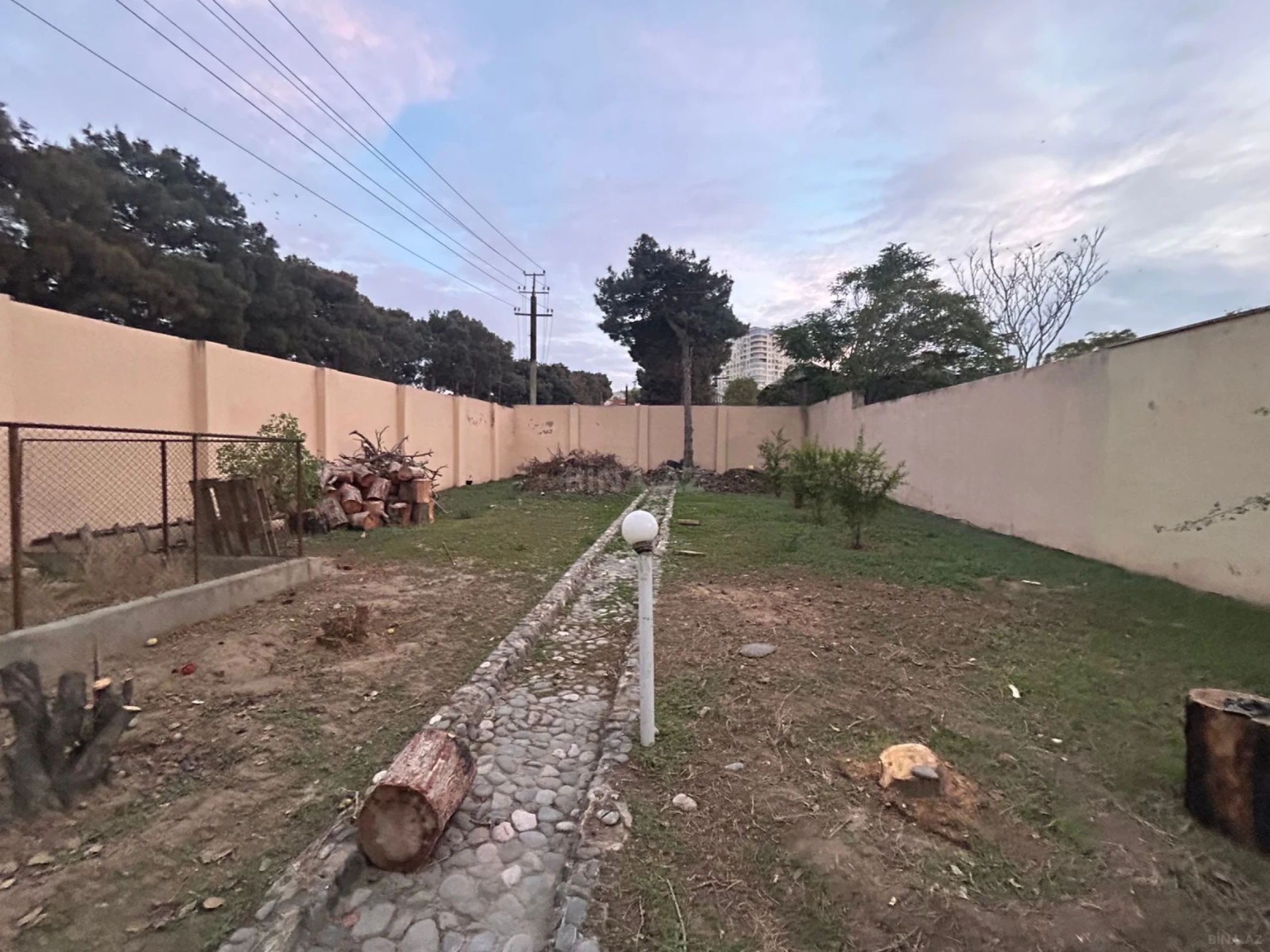 Satılır torpaq sahəsi 2.5 m²