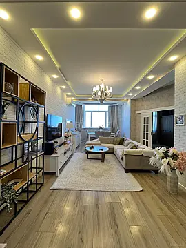 Satılır 4 otaqlı mənzil 94 m²