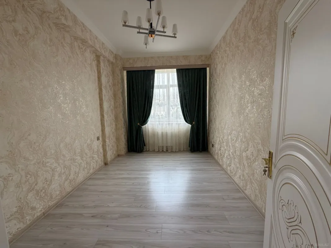 Satılır 3 otaqlı mənzil 83 m²