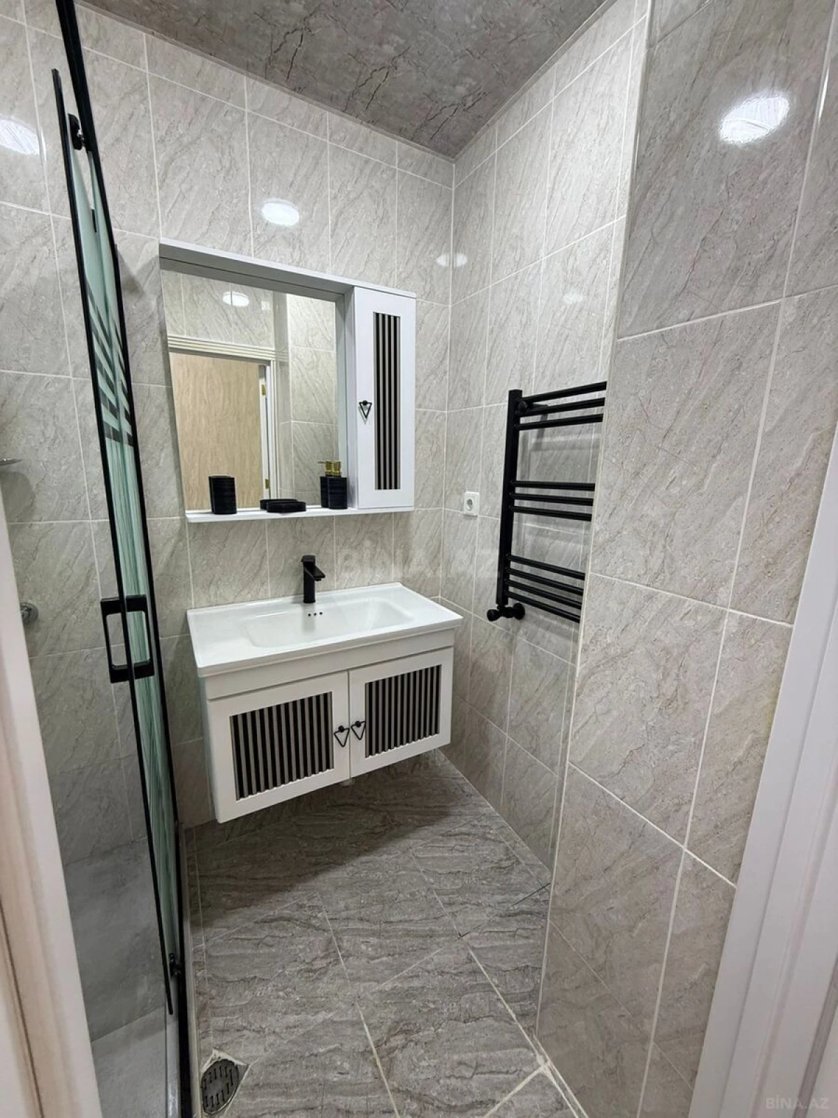 Satılır 3 otaqlı mənzil 83 m²