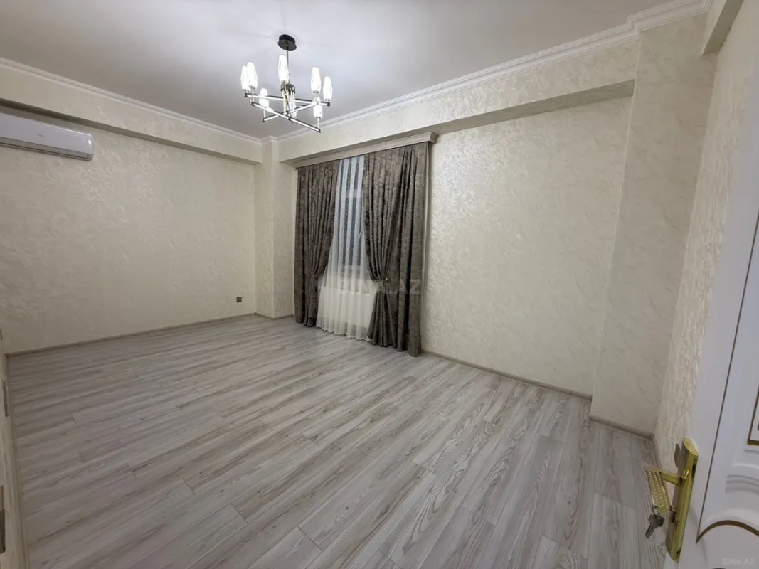 Satılır 3 otaqlı mənzil 83 m²
