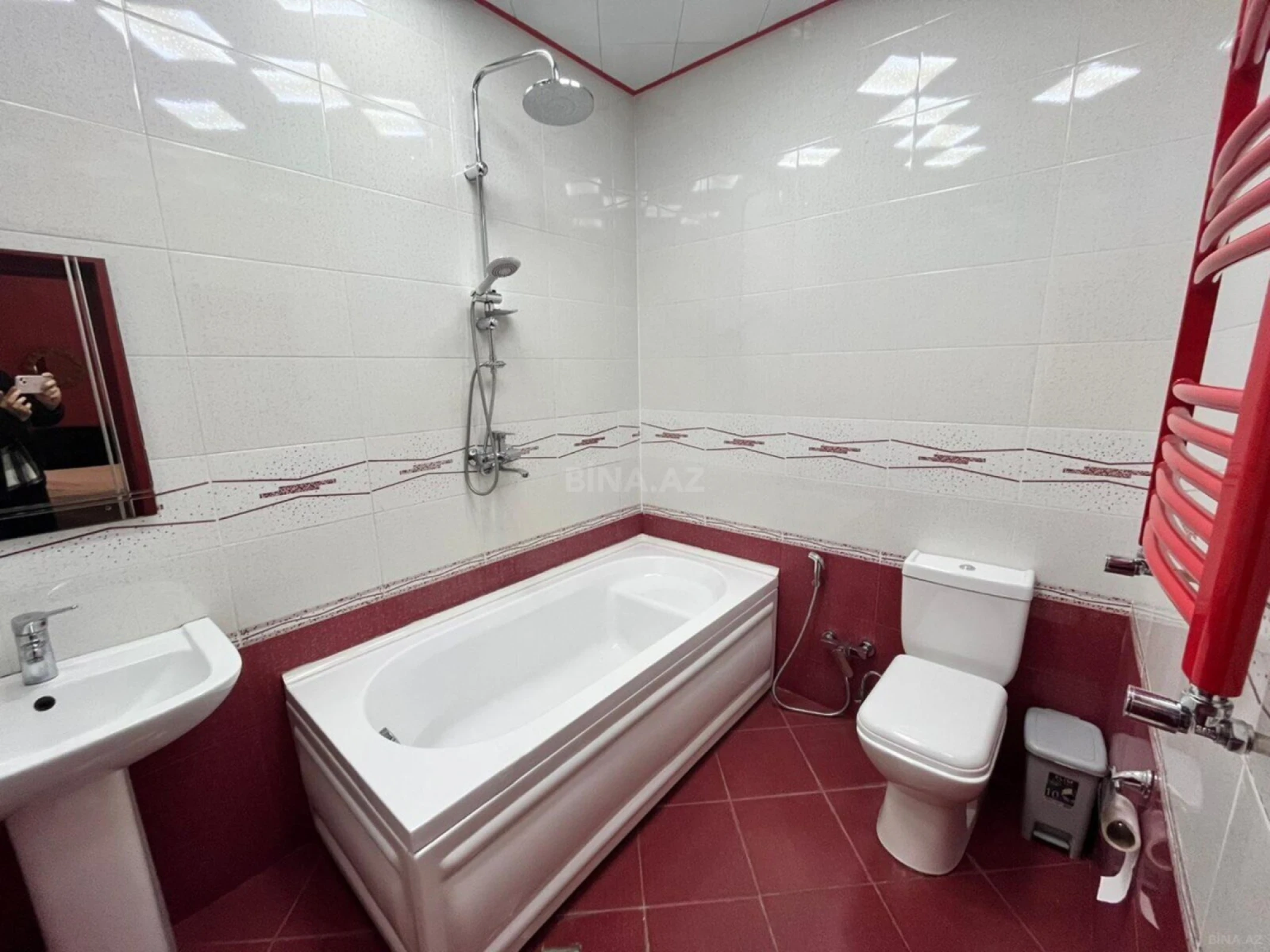 Kirayə verilir 4 otaqlı həyət evi 320 m²