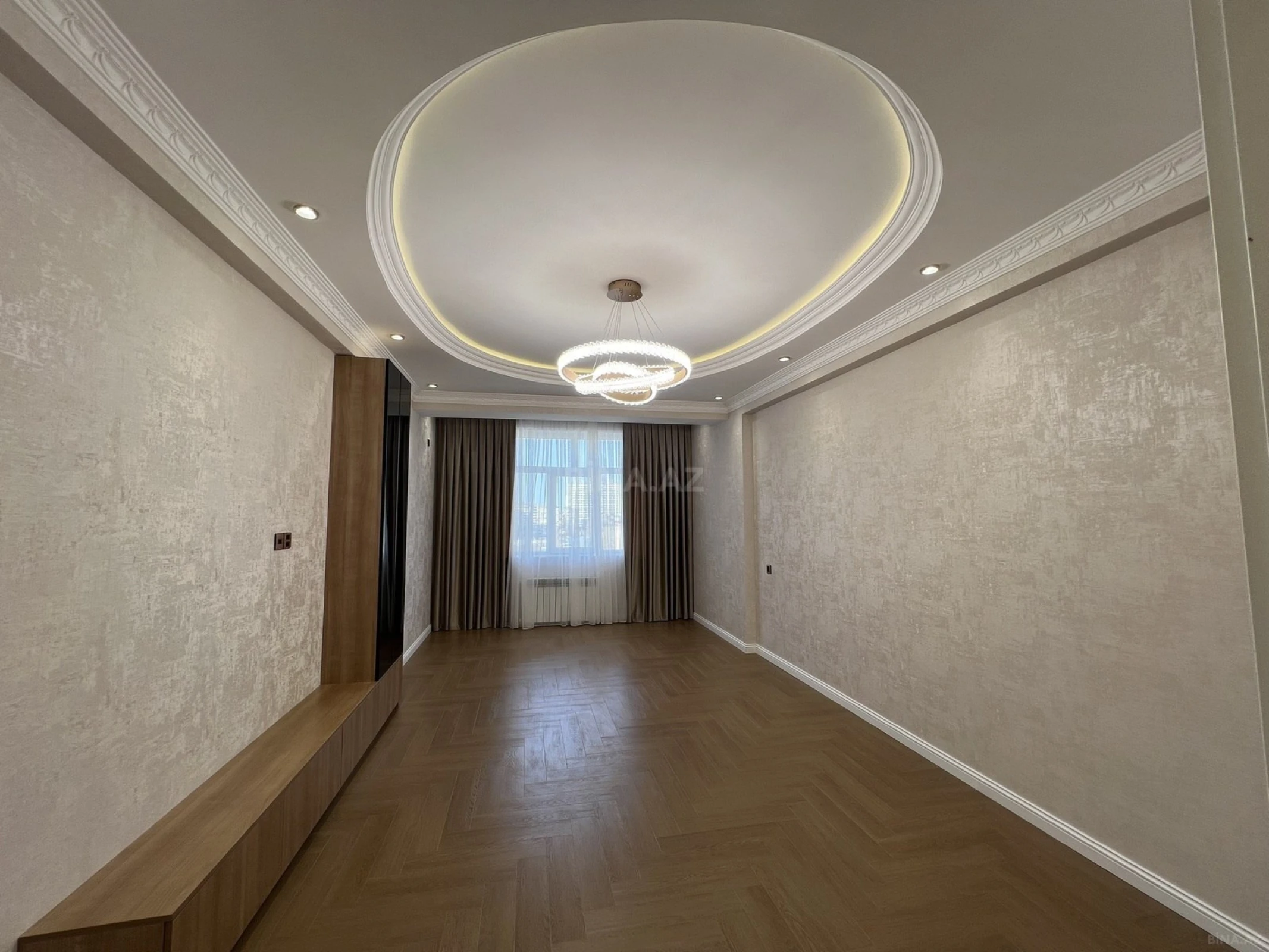 Satılır 3 otaqlı mənzil 112 m²