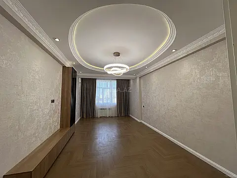 Satılır 3 otaqlı mənzil 112 m²