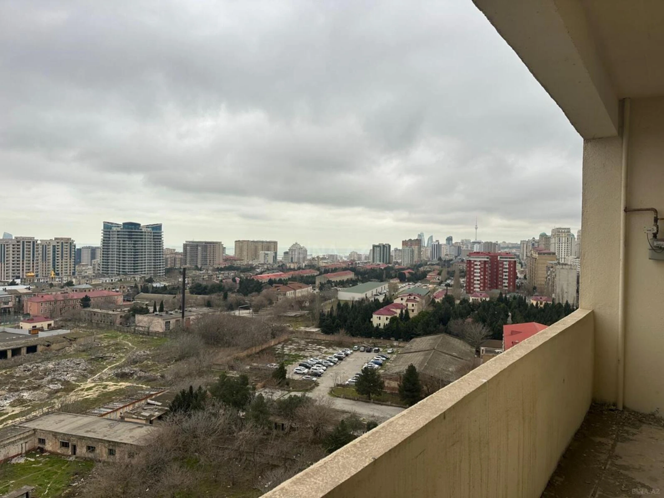 Satılır 3 otaqlı mənzil 96.6 m²