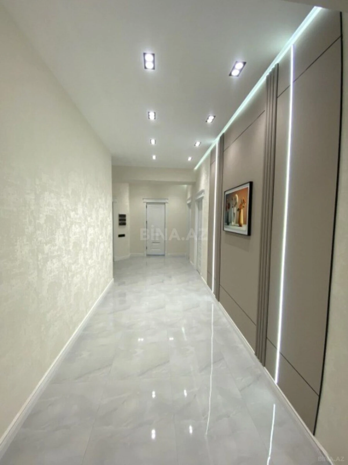 Satılır 3 otaqlı mənzil 170 m²
