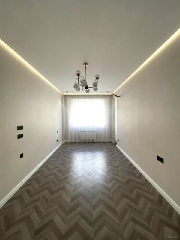 Satılır 3 otaqlı mənzil 170 m²