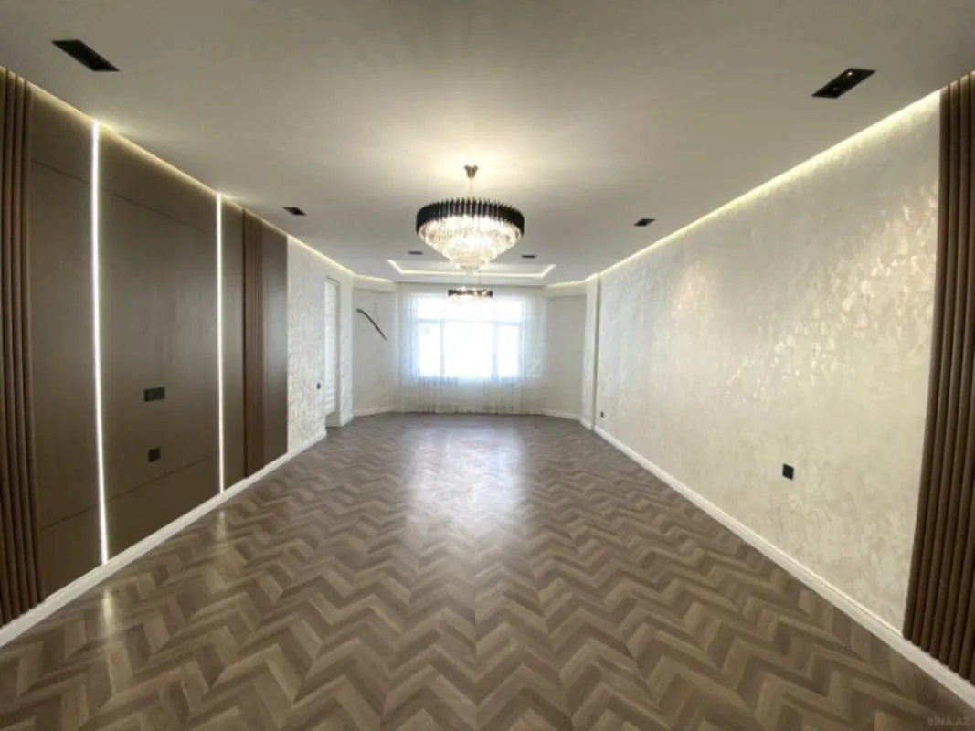 Satılır 3 otaqlı mənzil 170 m²