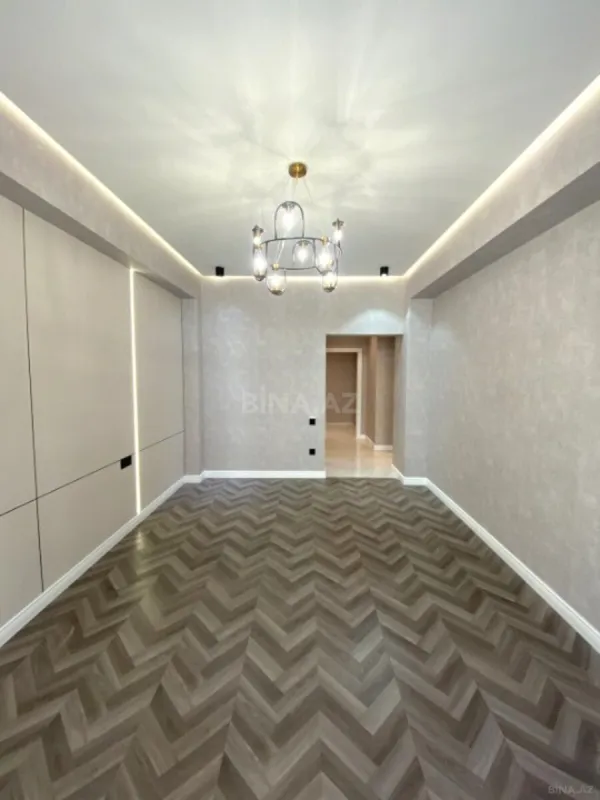 Satılır 3 otaqlı mənzil 170 m²