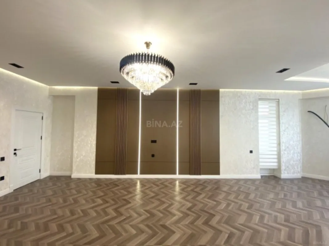 Satılır 3 otaqlı mənzil 170 m²