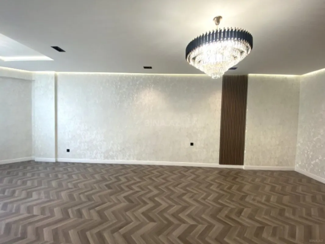 Satılır 3 otaqlı mənzil 170 m²