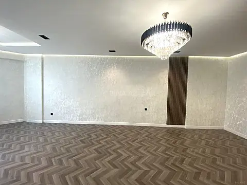 Satılır 3 otaqlı mənzil 170 m²