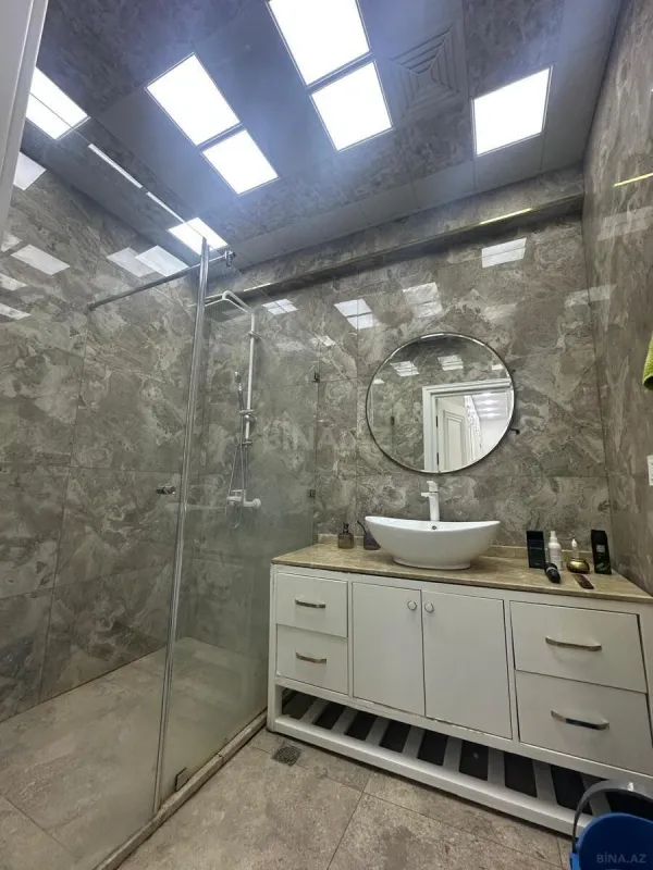 Kirayə verilir 3 otaqlı mənzil 126 m²