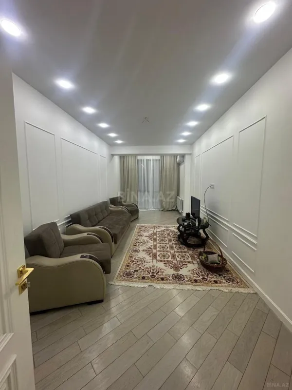 Kirayə verilir 3 otaqlı mənzil 126 m²