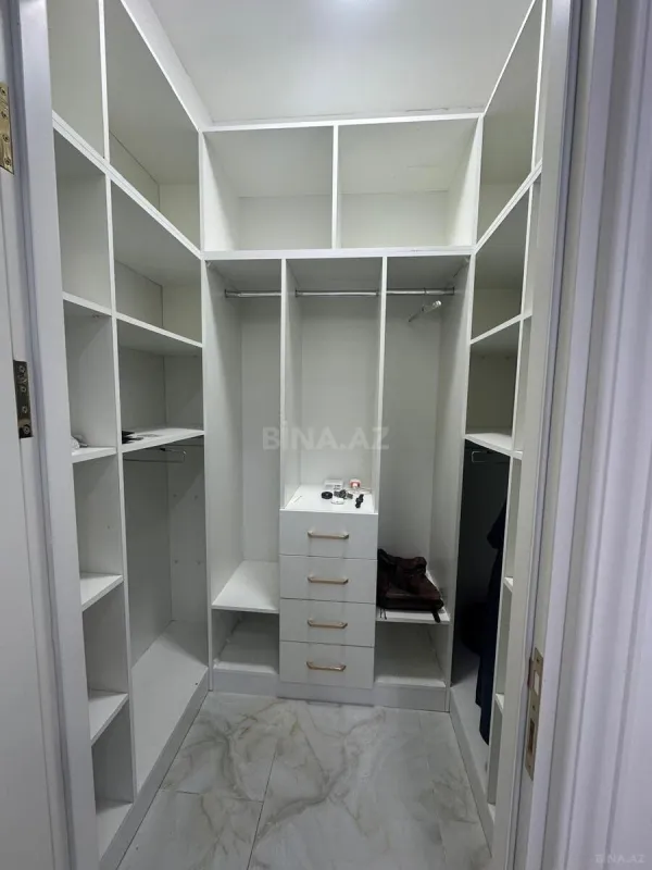 Kirayə verilir 3 otaqlı mənzil 126 m²