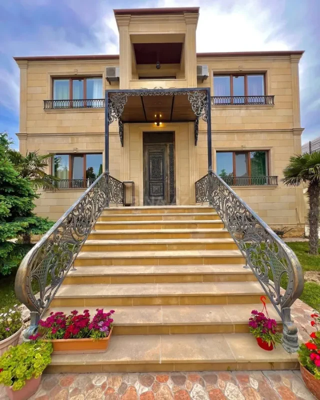 Kirayə verilir 5 otaqlı həyət evi 400 m²