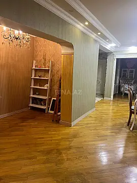 Kirayə verilir 3 otaqlı mənzil 135 m²