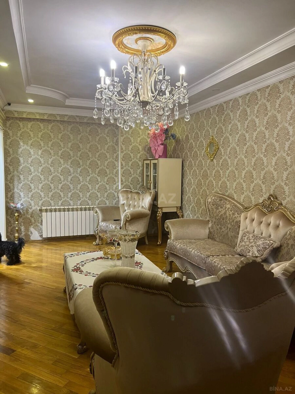 Kirayə verilir 3 otaqlı mənzil 135 m²