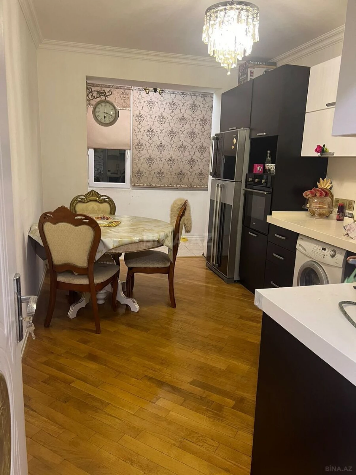 Kirayə verilir 3 otaqlı mənzil 135 m²