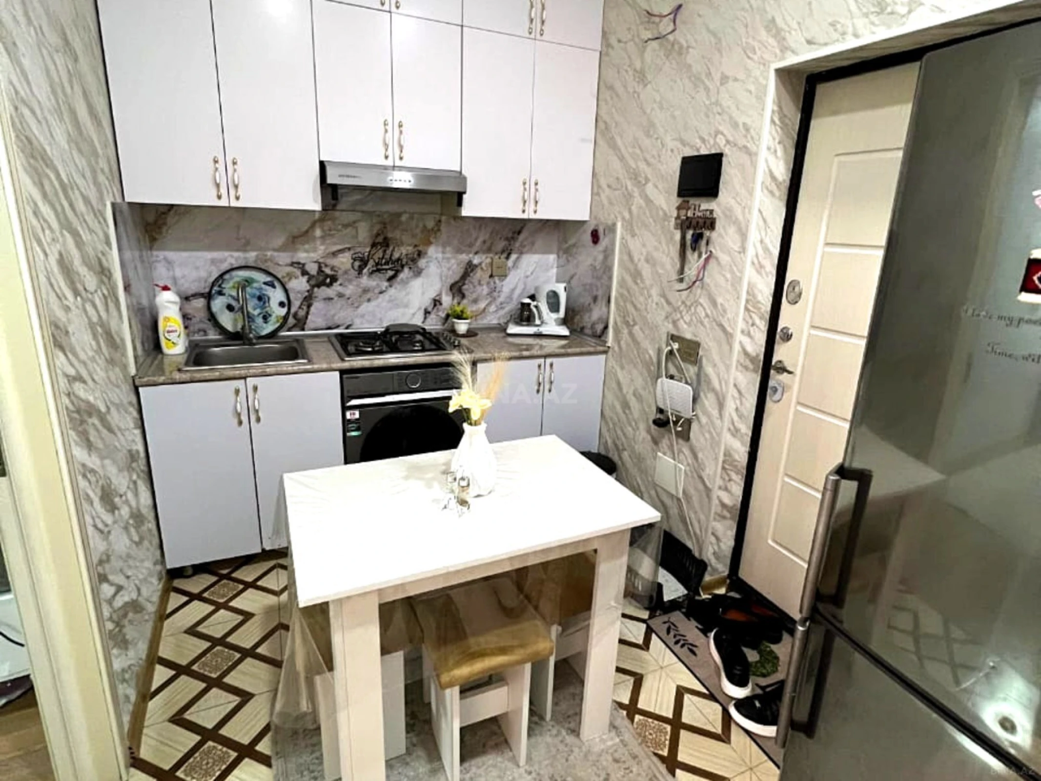 Satılır 2 otaqlı mənzil 58 m²