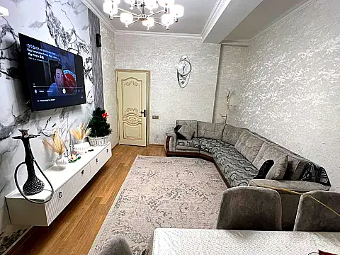 Satılır 2 otaqlı mənzil 58 m²
