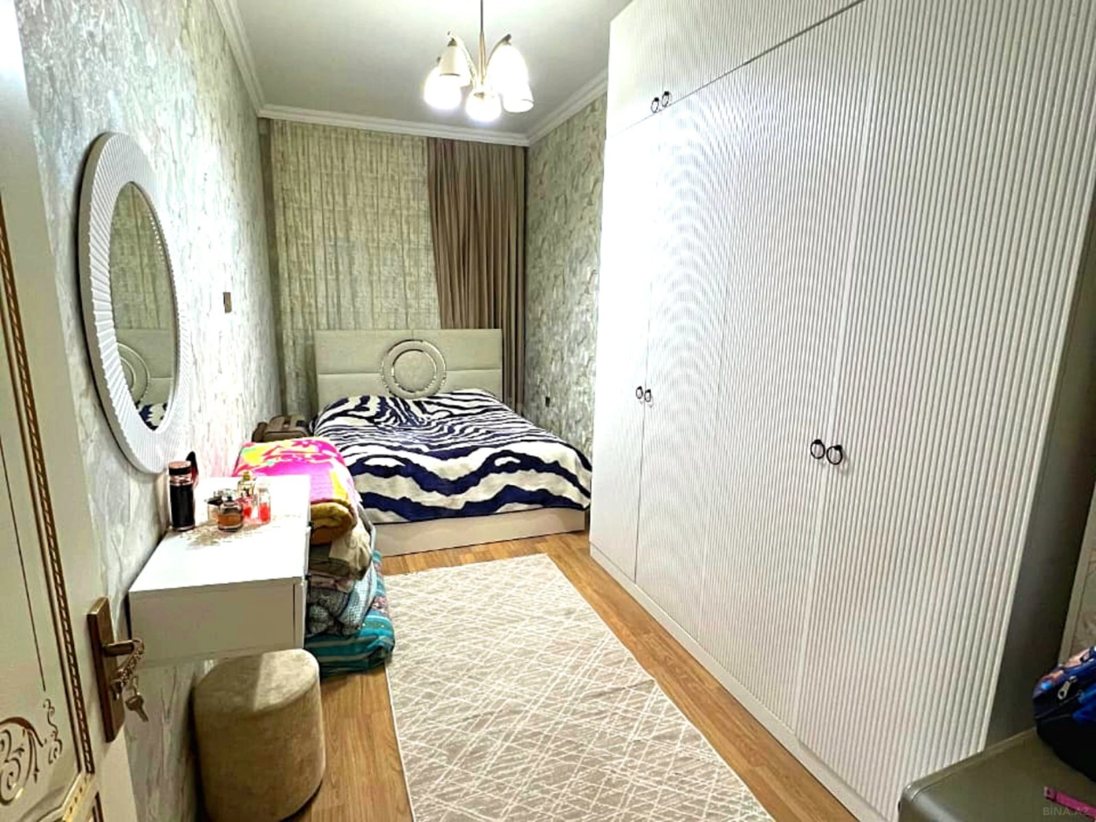 Satılır 2 otaqlı mənzil 58 m²