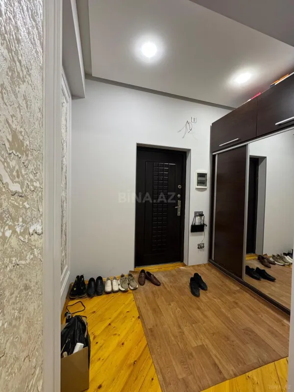 Satılır 2 otaqlı mənzil 70 m²