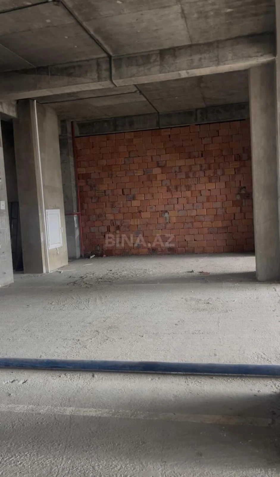 Satılır obyekt 300 m²