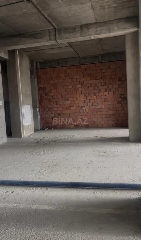 Satılır obyekt 300 m²