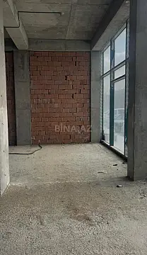 Satılır obyekt 300 m²