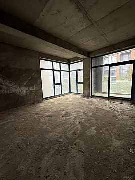 Satılır obyekt 300 m²