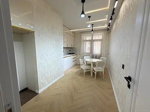 Satılır 2 otaqlı mənzil 90 m²