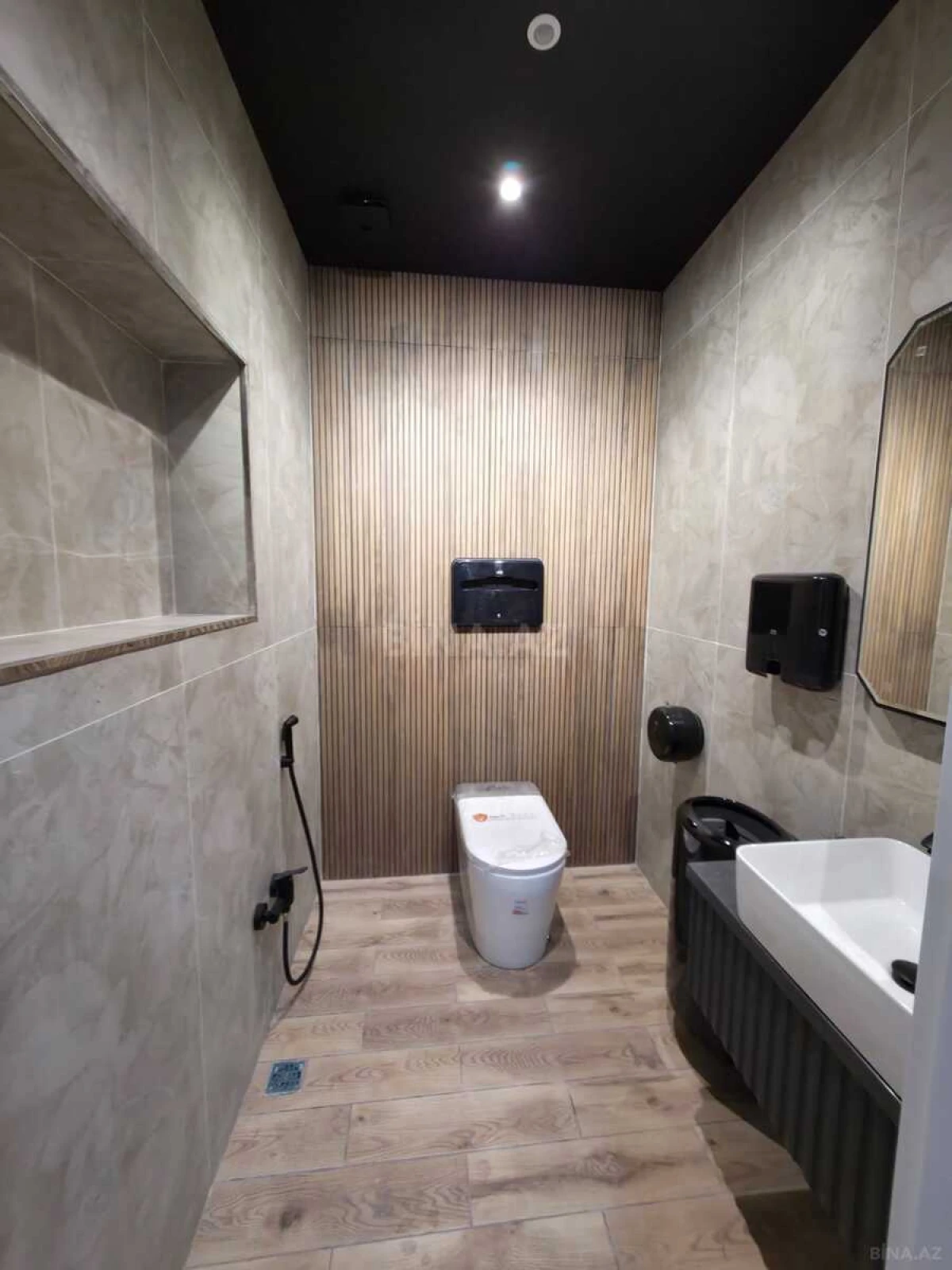 Kirayə verilir obyekt 1250 m²