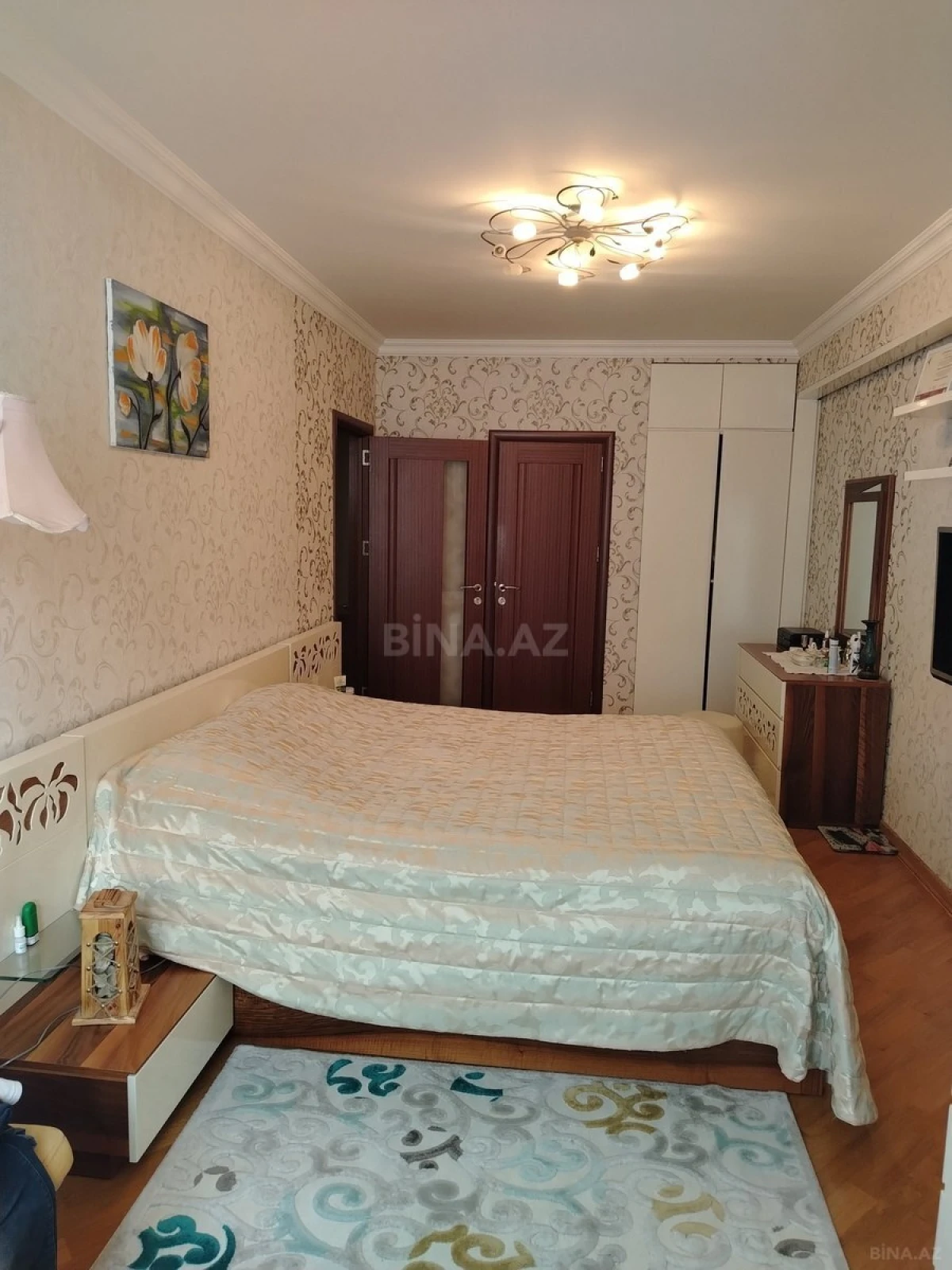 Satılır 3 otaqlı mənzil 127 m²