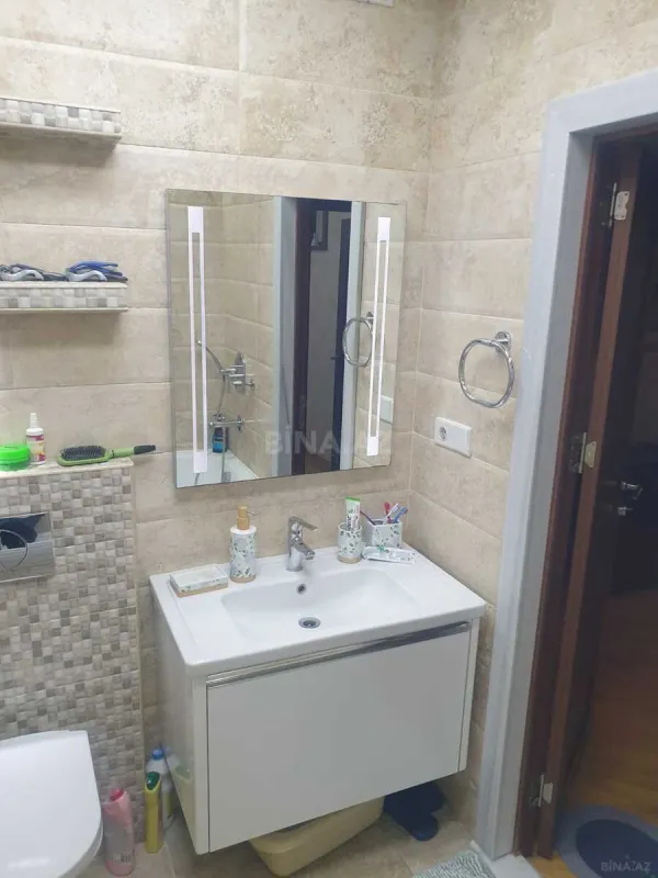 Satılır 3 otaqlı mənzil 127 m²