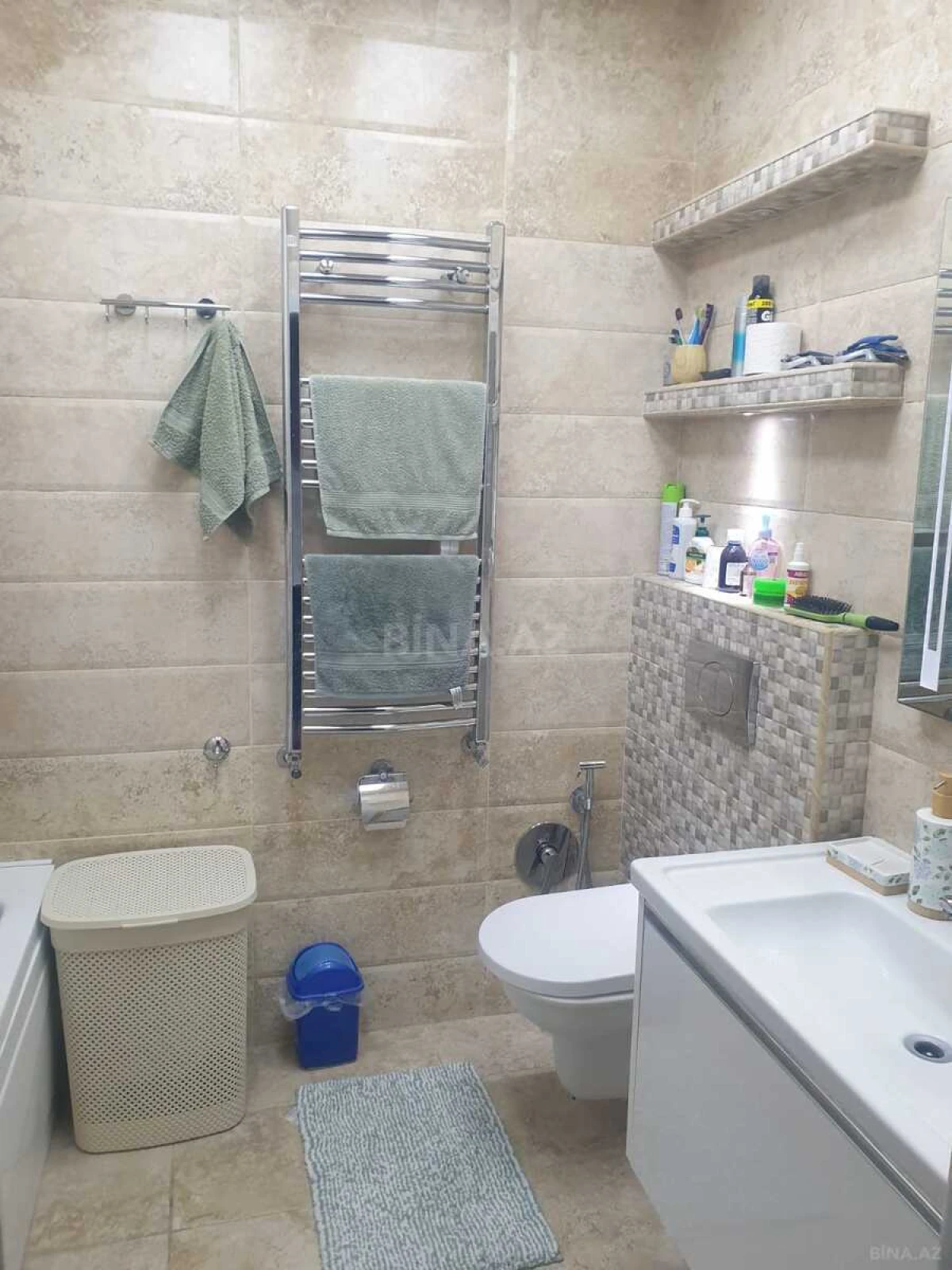 Satılır 3 otaqlı mənzil 127 m²