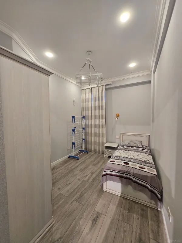 Satılır 3 otaqlı mənzil 95 m²