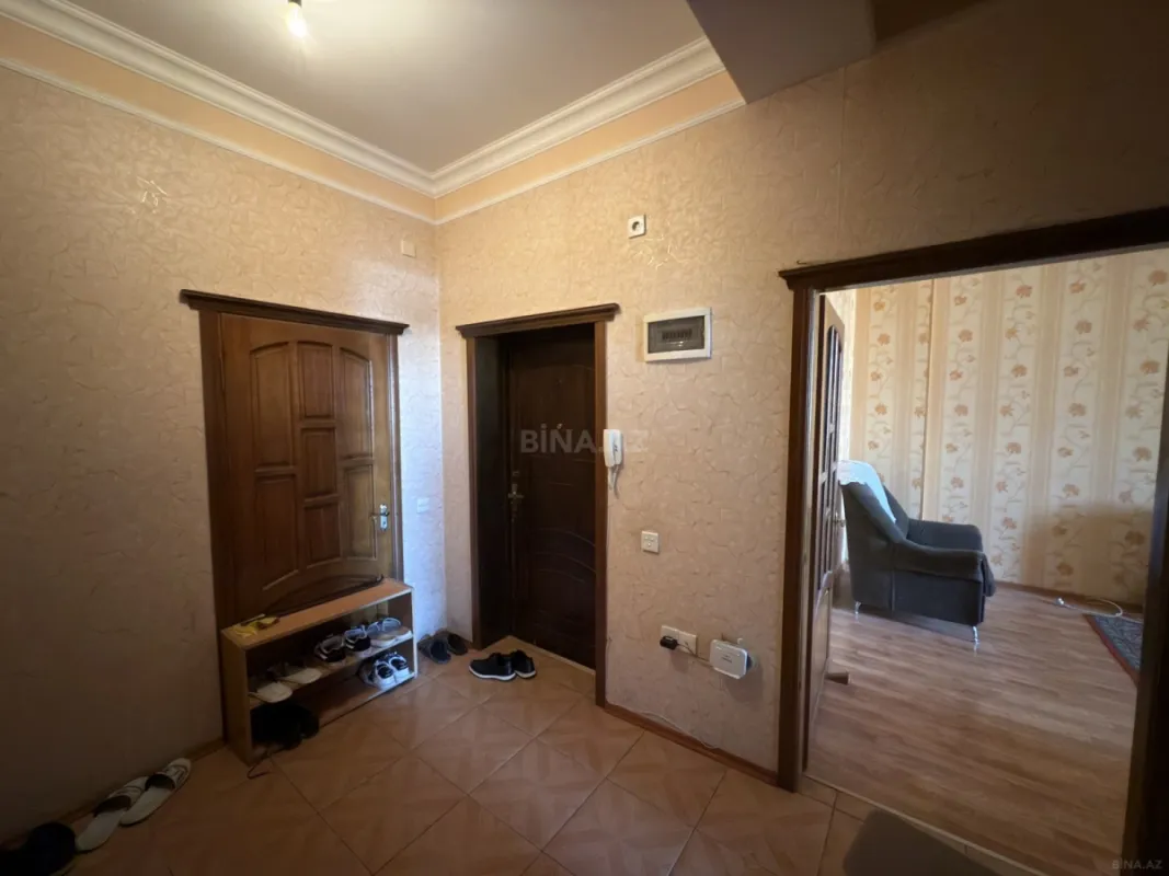 Satılır 3 otaqlı mənzil 112 m²