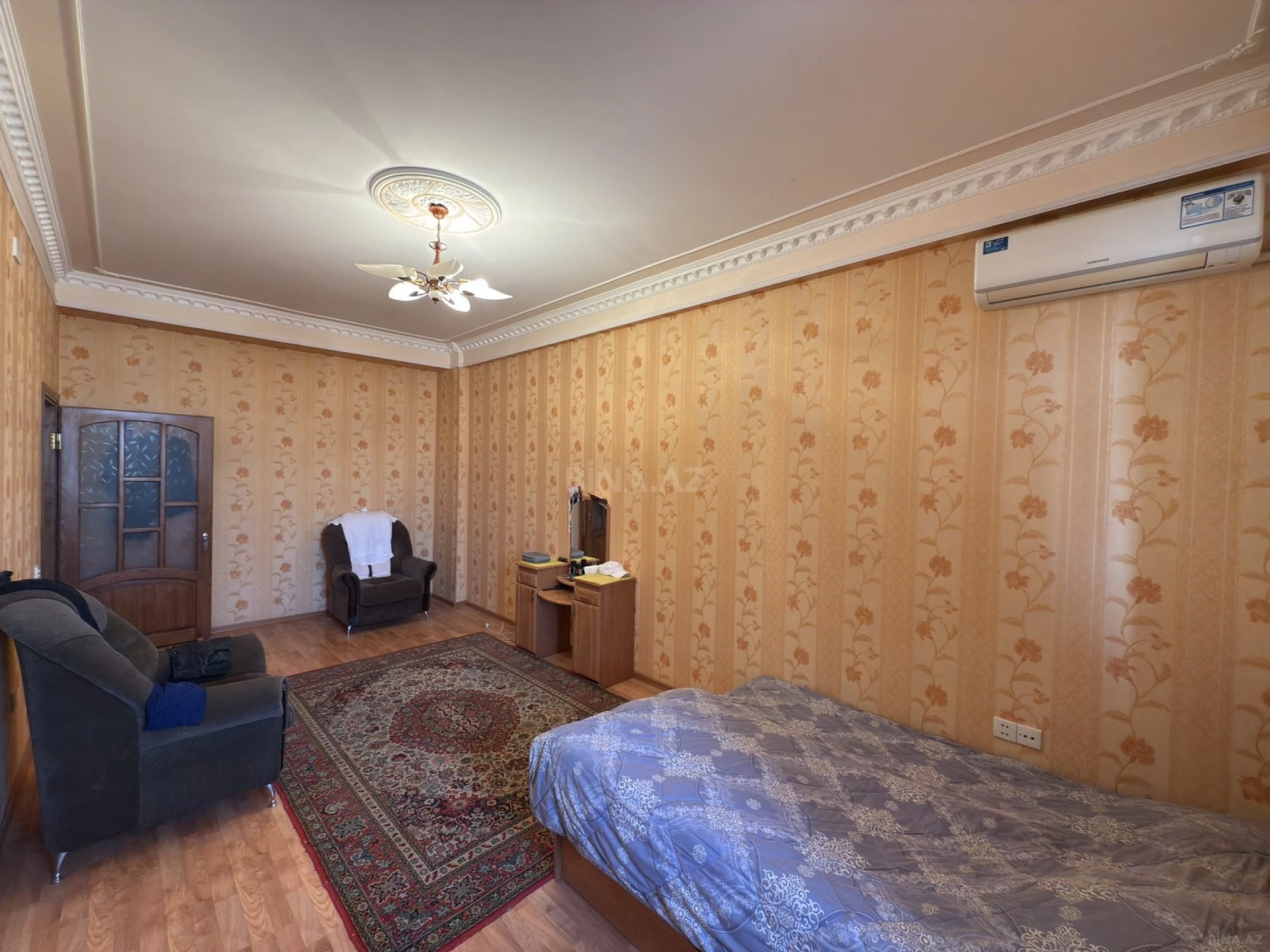 Satılır 3 otaqlı mənzil 112 m²