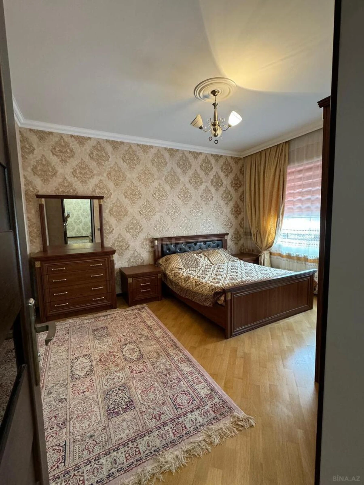 Satılır 4 otaqlı həyət evi 100 m²