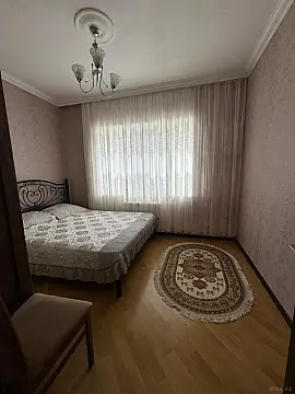 Satılır 4 otaqlı həyət evi 100 m²