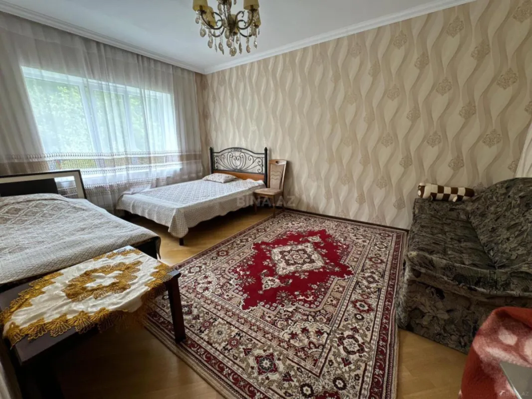 Satılır 4 otaqlı həyət evi 100 m²
