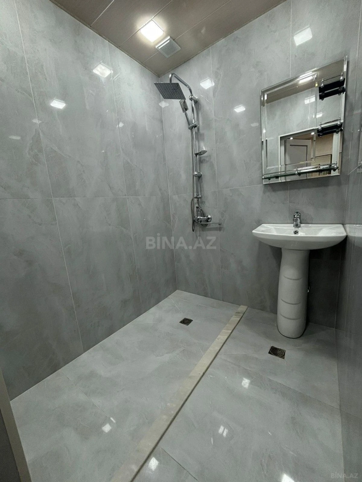 Satılır 3 otaqlı mənzil 65 m²