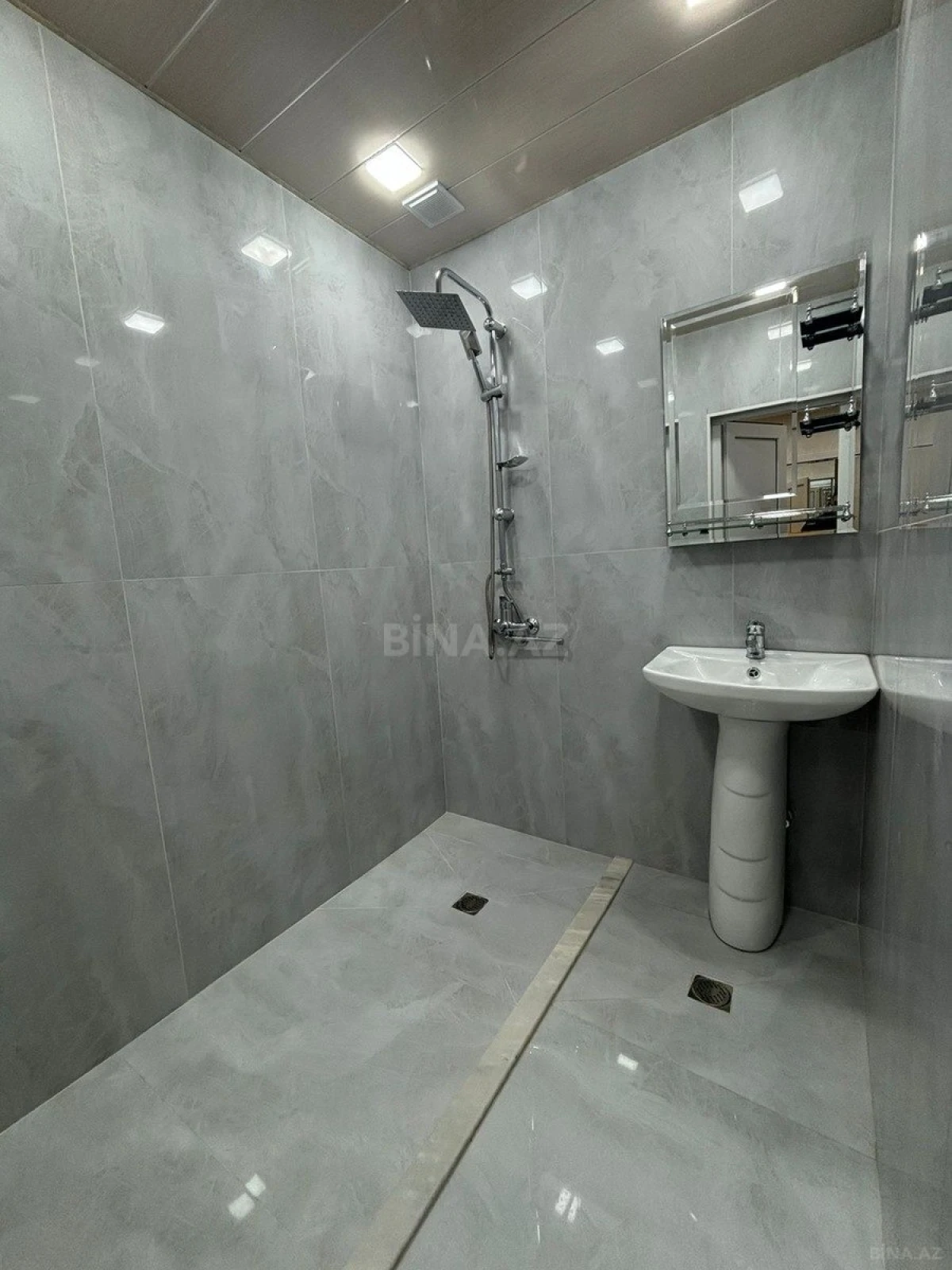 Satılır 3 otaqlı mənzil 65 m²