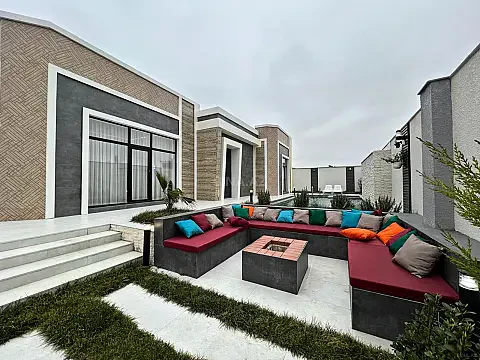 Satılır 5 otaqlı həyət evi 220 m² — Bakı, Mərdəkan 5 otaq 220.00 m²