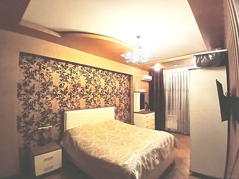 Satılır 4 otaqlı mənzil 162 m²