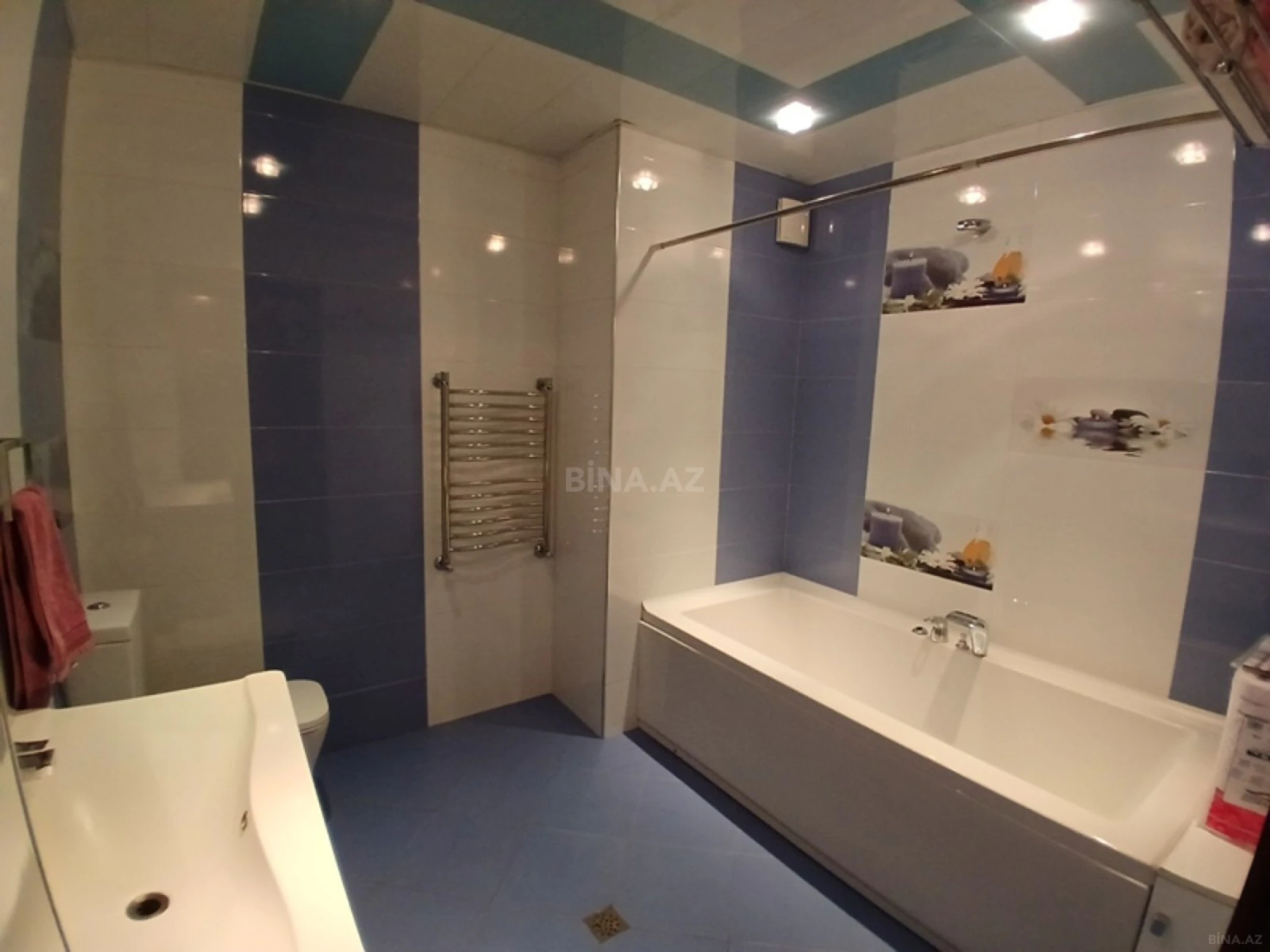 Satılır 4 otaqlı mənzil 162 m²