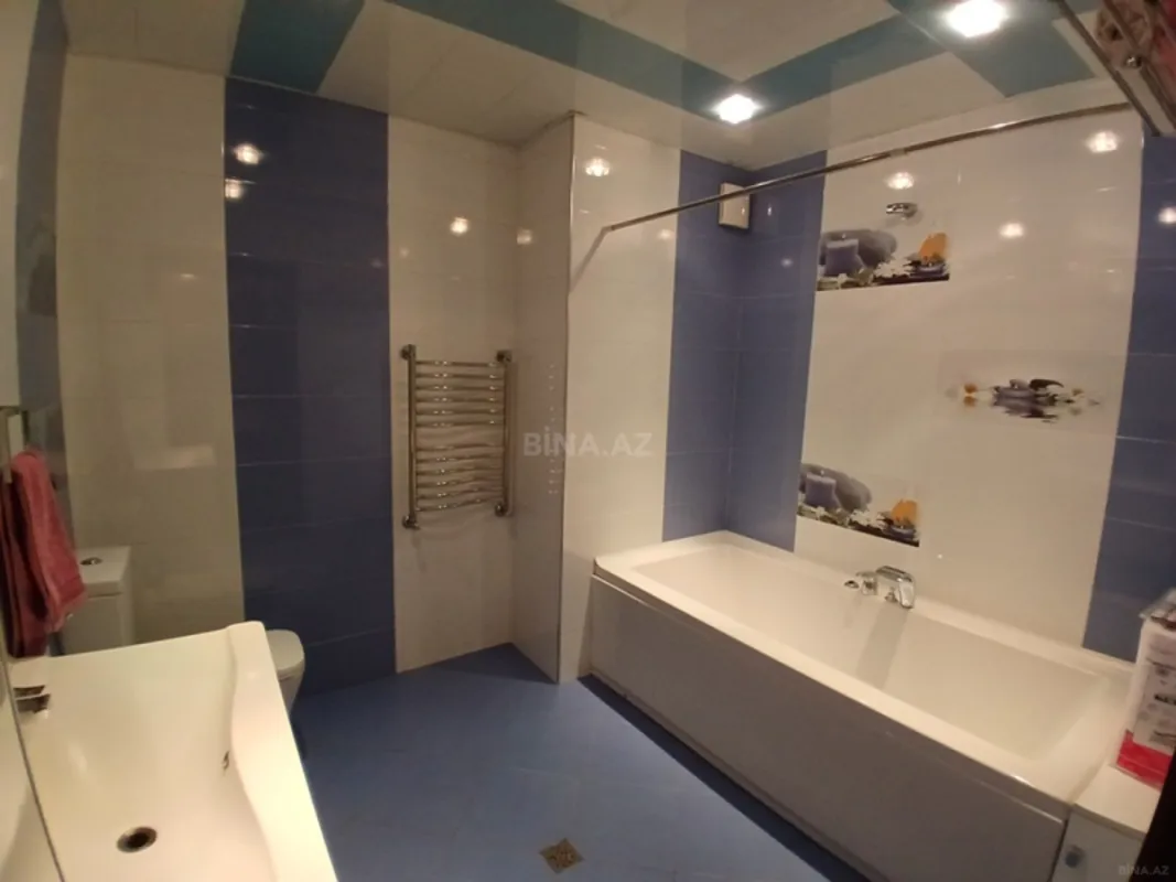 Satılır 4 otaqlı mənzil 162 m²