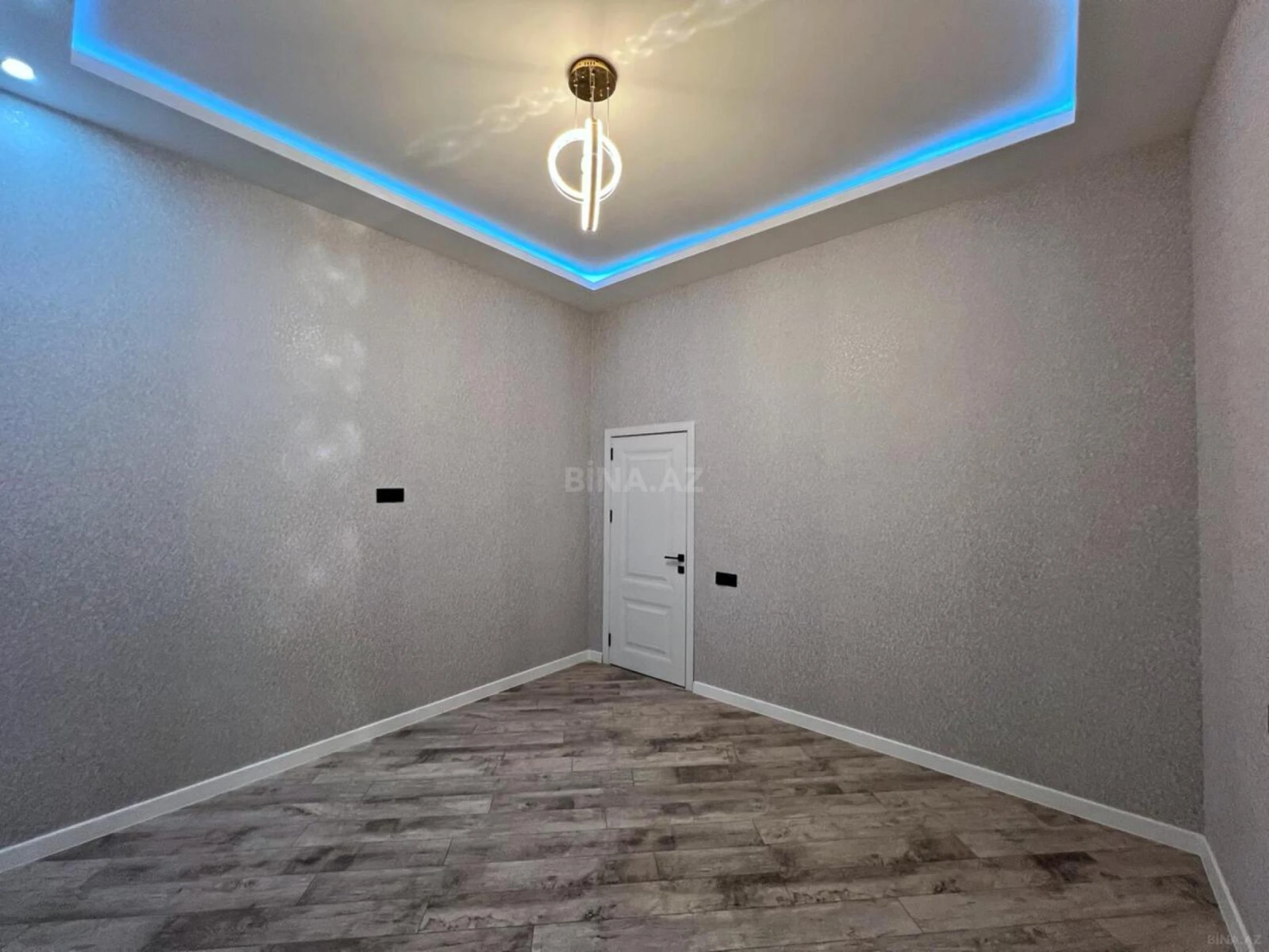 Satılır 4 otaqlı həyət evi 160 m²